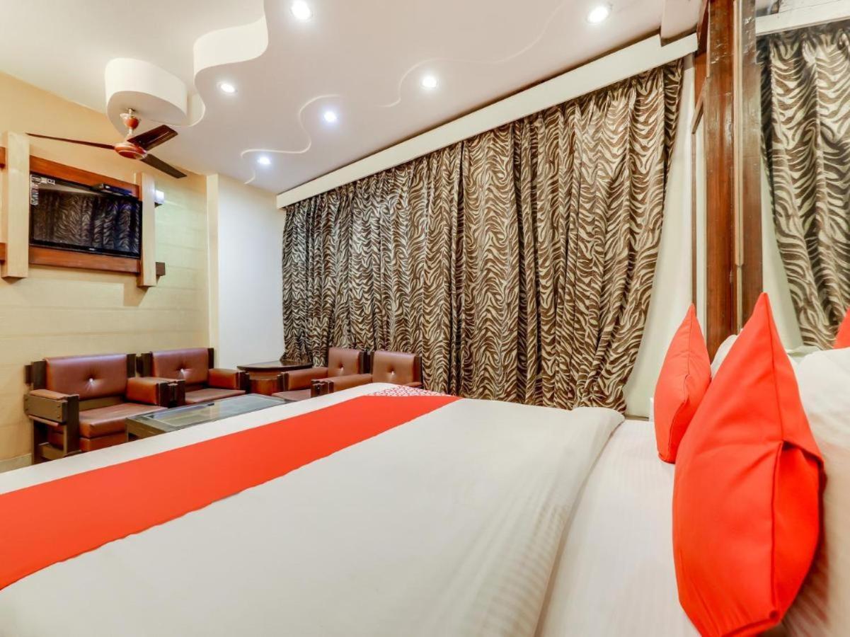 Hotel Roma Deluxe - New Delhi Railway Station ภายนอก รูปภาพ