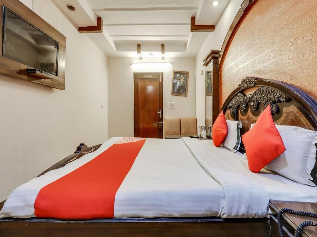 Hotel Roma Deluxe - New Delhi Railway Station ภายนอก รูปภาพ