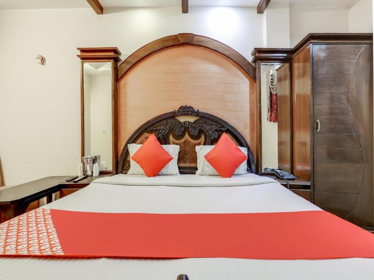 Hotel Roma Deluxe - New Delhi Railway Station ภายนอก รูปภาพ