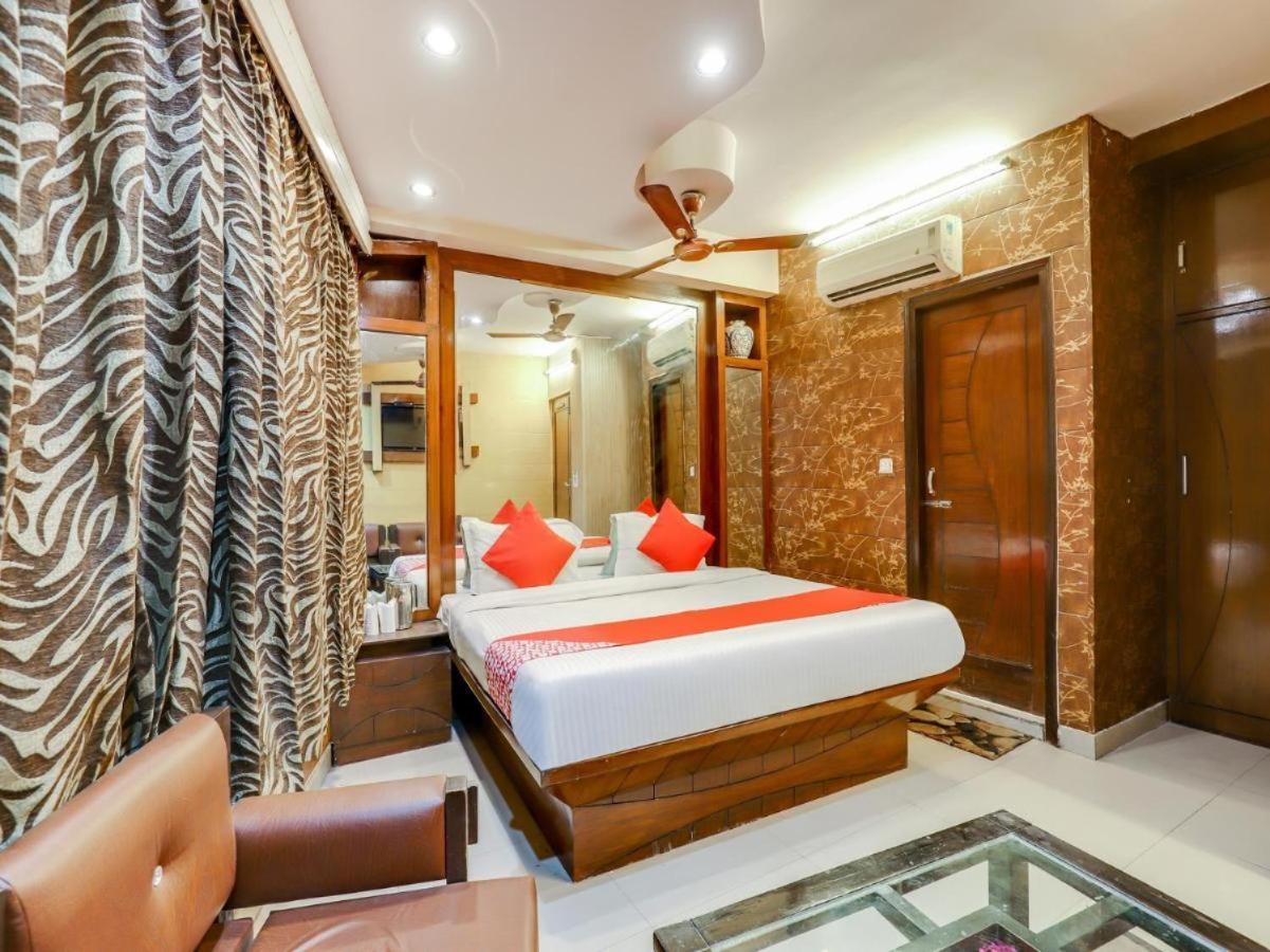 Hotel Roma Deluxe - New Delhi Railway Station ภายนอก รูปภาพ